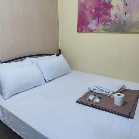 Sea Residences Moa Condotel By Ruffa Manilla Buitenkant foto