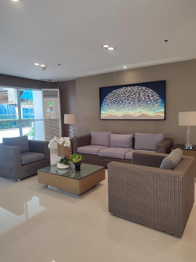 Sea Residences Moa Condotel By Ruffa Manilla Buitenkant foto